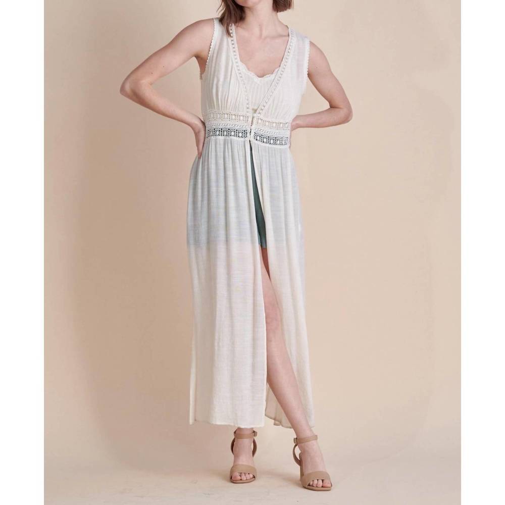 NEW ALLIE ROSE textured woven sleeveless duster in cream